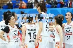爱游戏娱乐：四川队全员合练，为下场比赛努力