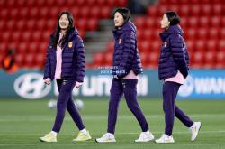 AYX SPORTS_女足比赛一触即发，球队实力称霸