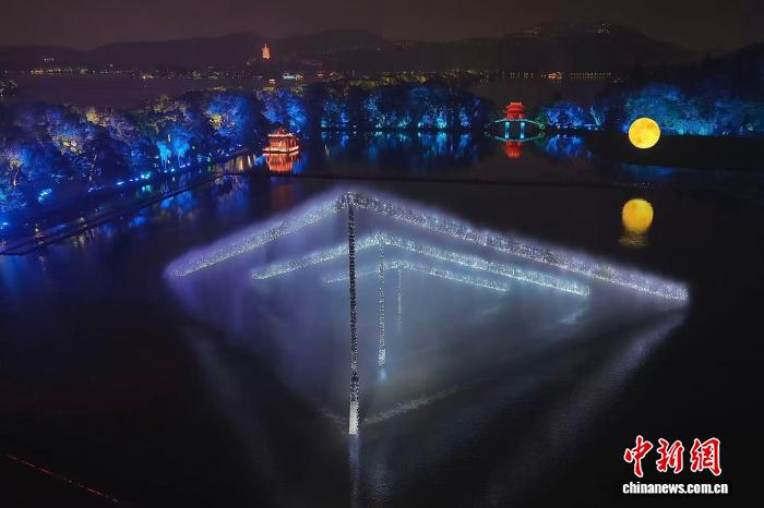 爱游戏体育