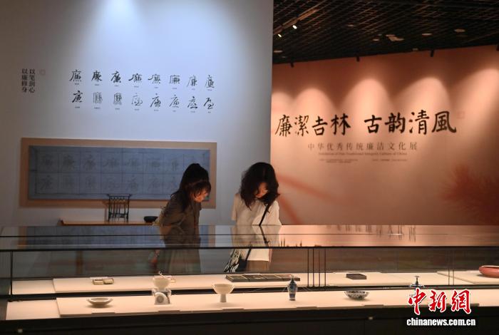爱游戏体育