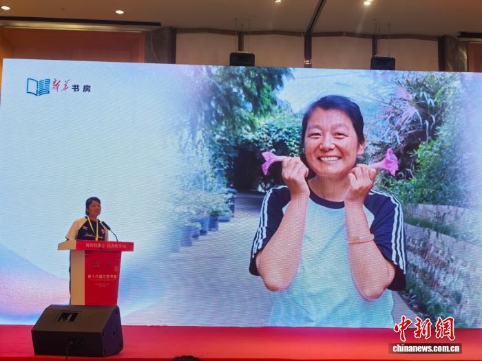 爱游戏体育